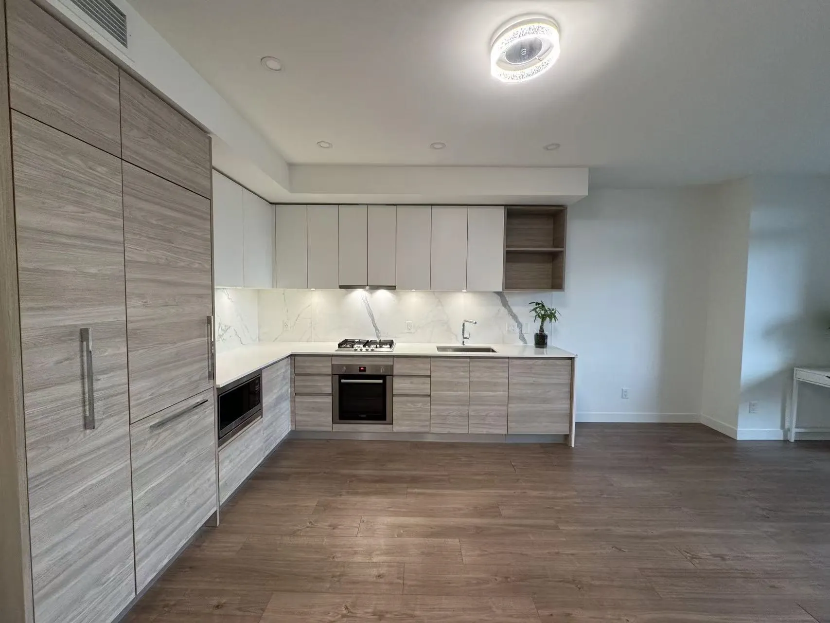 595 Austin Ave #1307