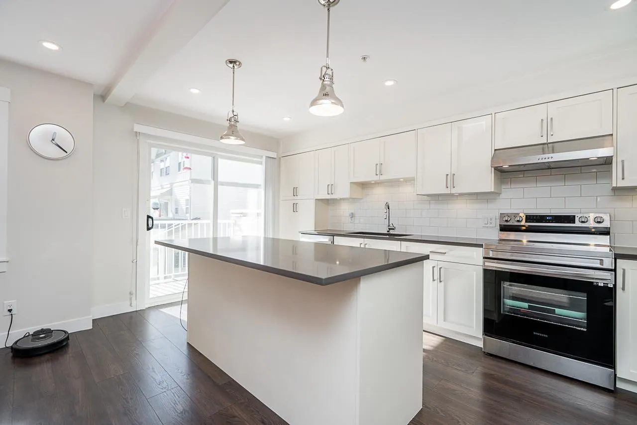 1260 Riverside Drive #4