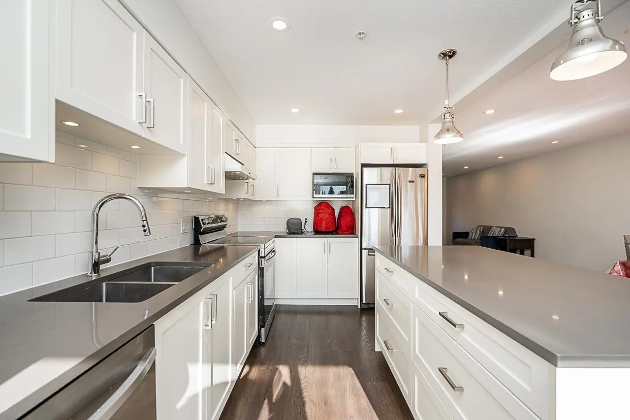 1260 Riverside Drive #4