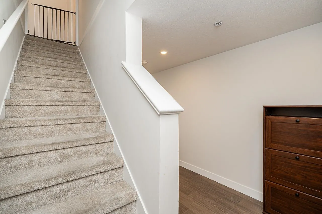 1260 Riverside Drive #4