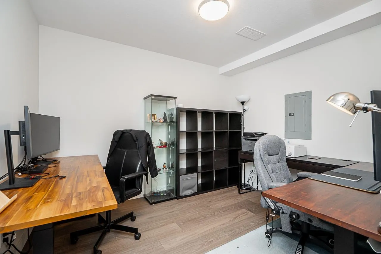 1260 Riverside Drive #4