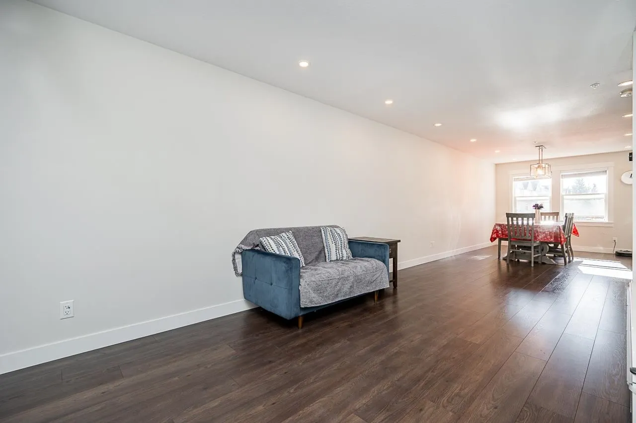 1260 Riverside Drive #4