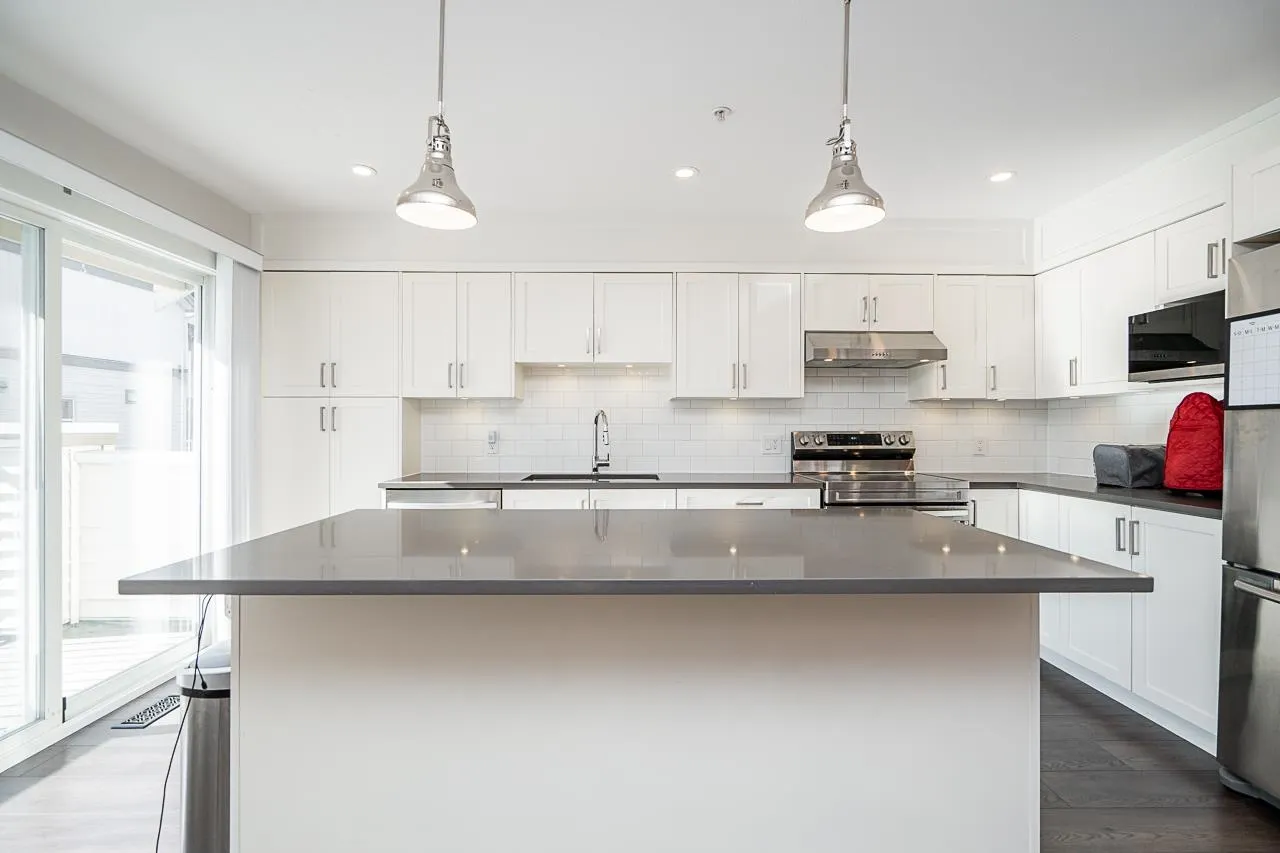 1260 Riverside Drive #4
