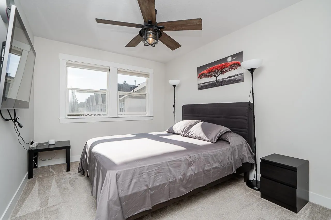 1260 Riverside Drive #4
