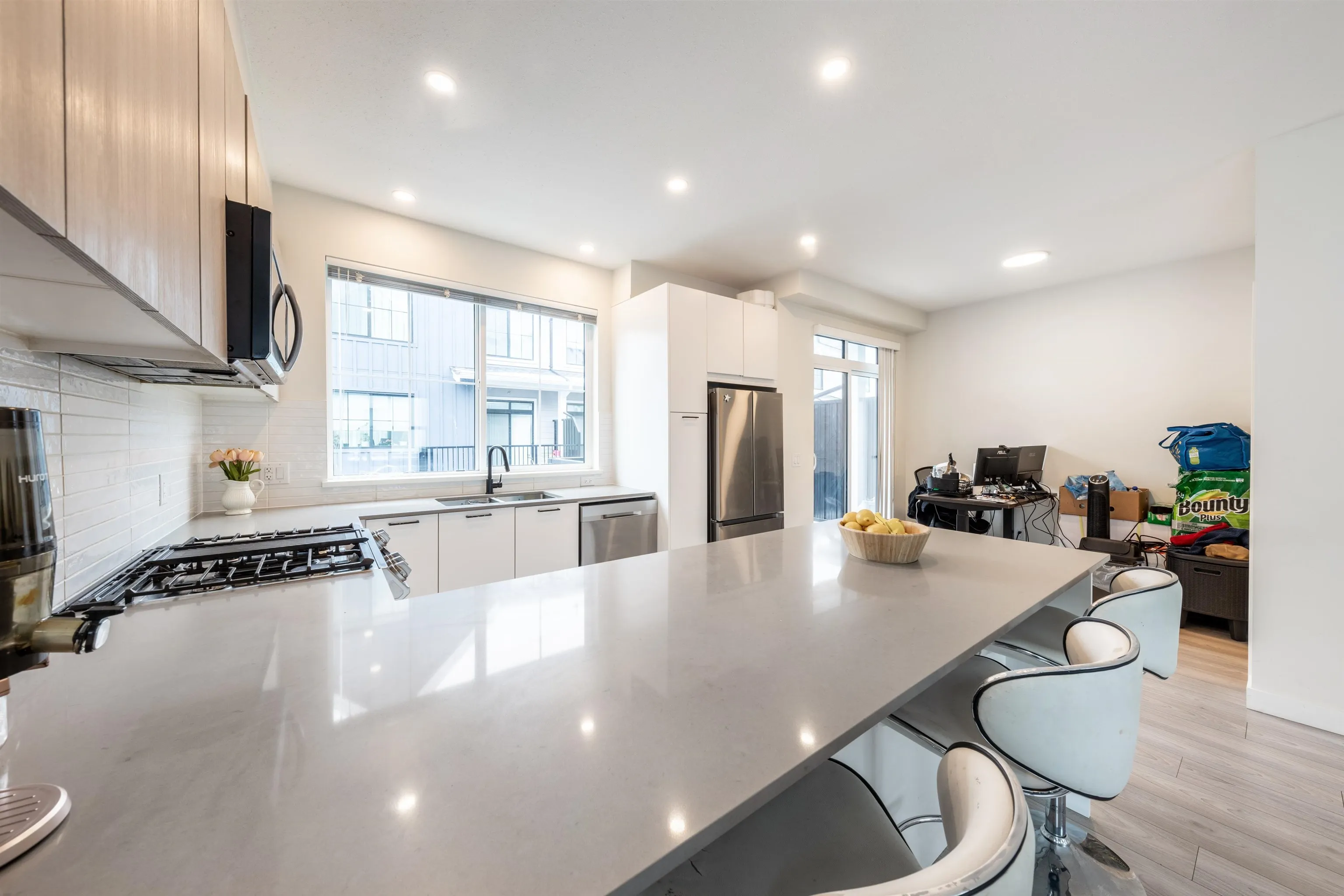 488 Furness Street #123