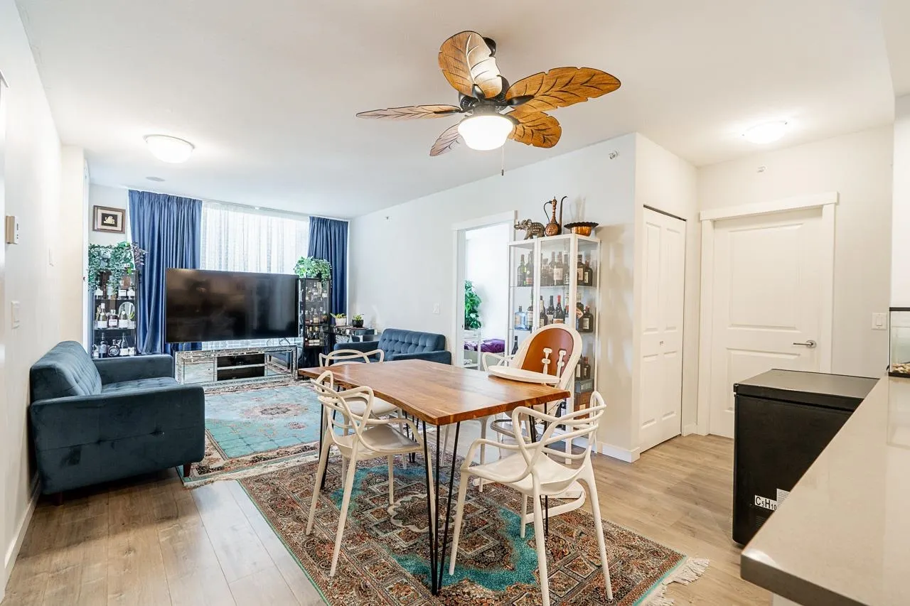 3281 E Kent Avenue North #1006