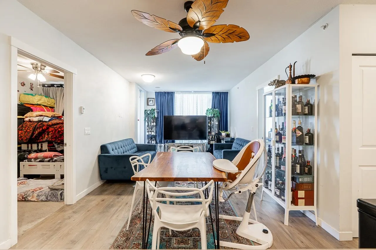 3281 E Kent Avenue North #1006