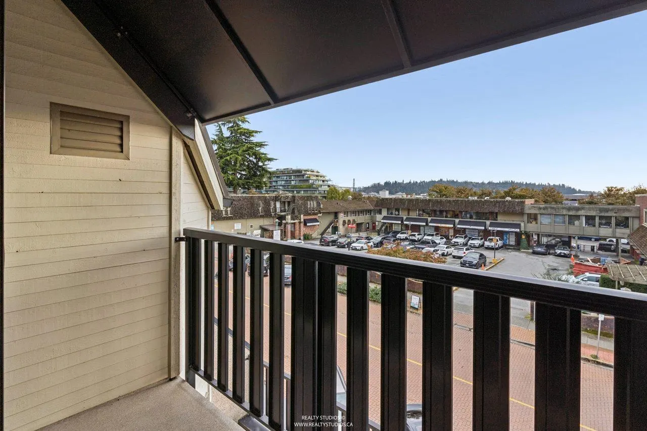 1459 Clyde Avenue