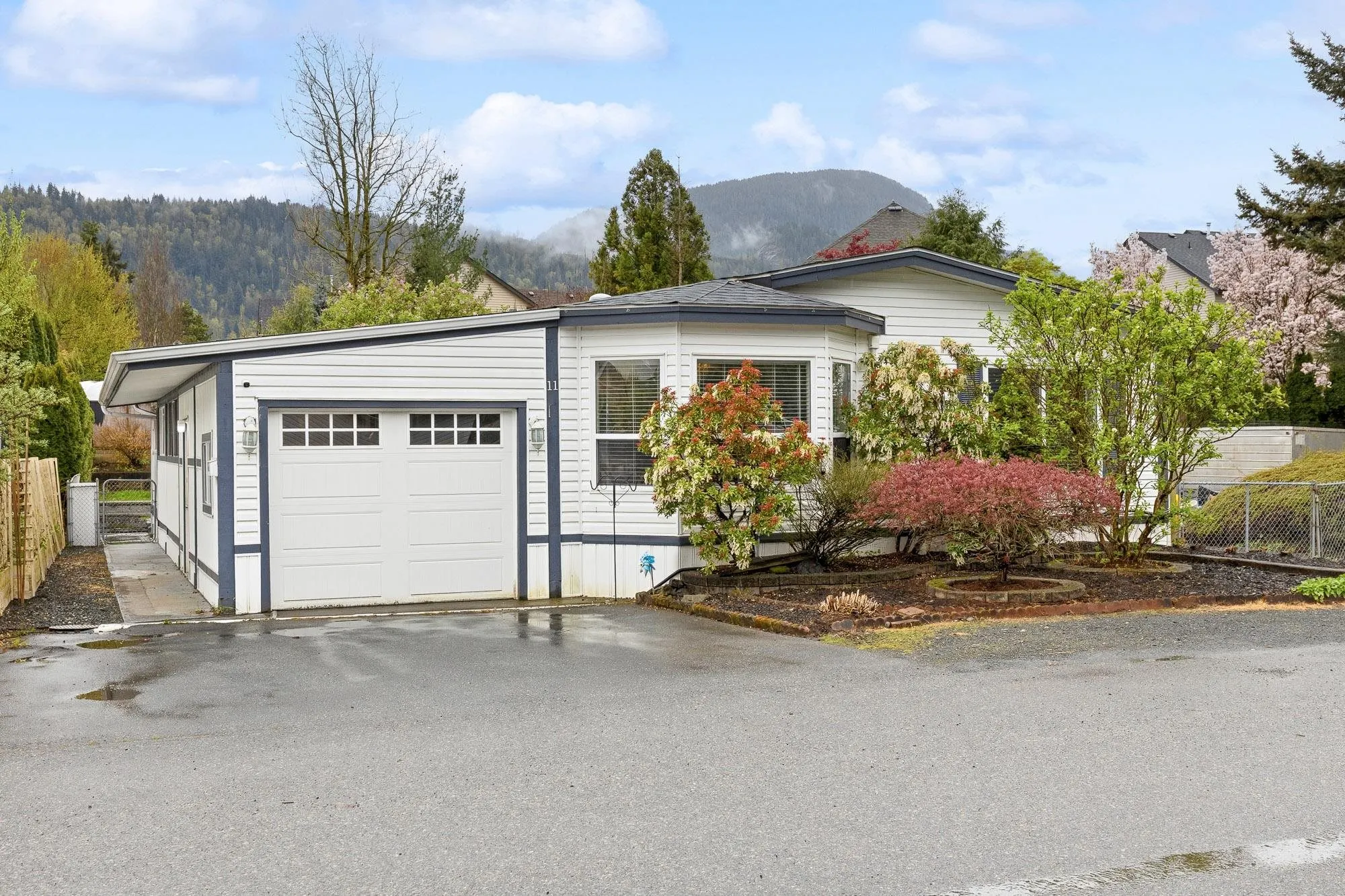 44565 Monte Vista Drive #11
