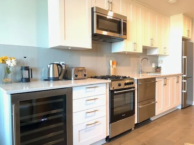 5011 Springs Boulevard ##607