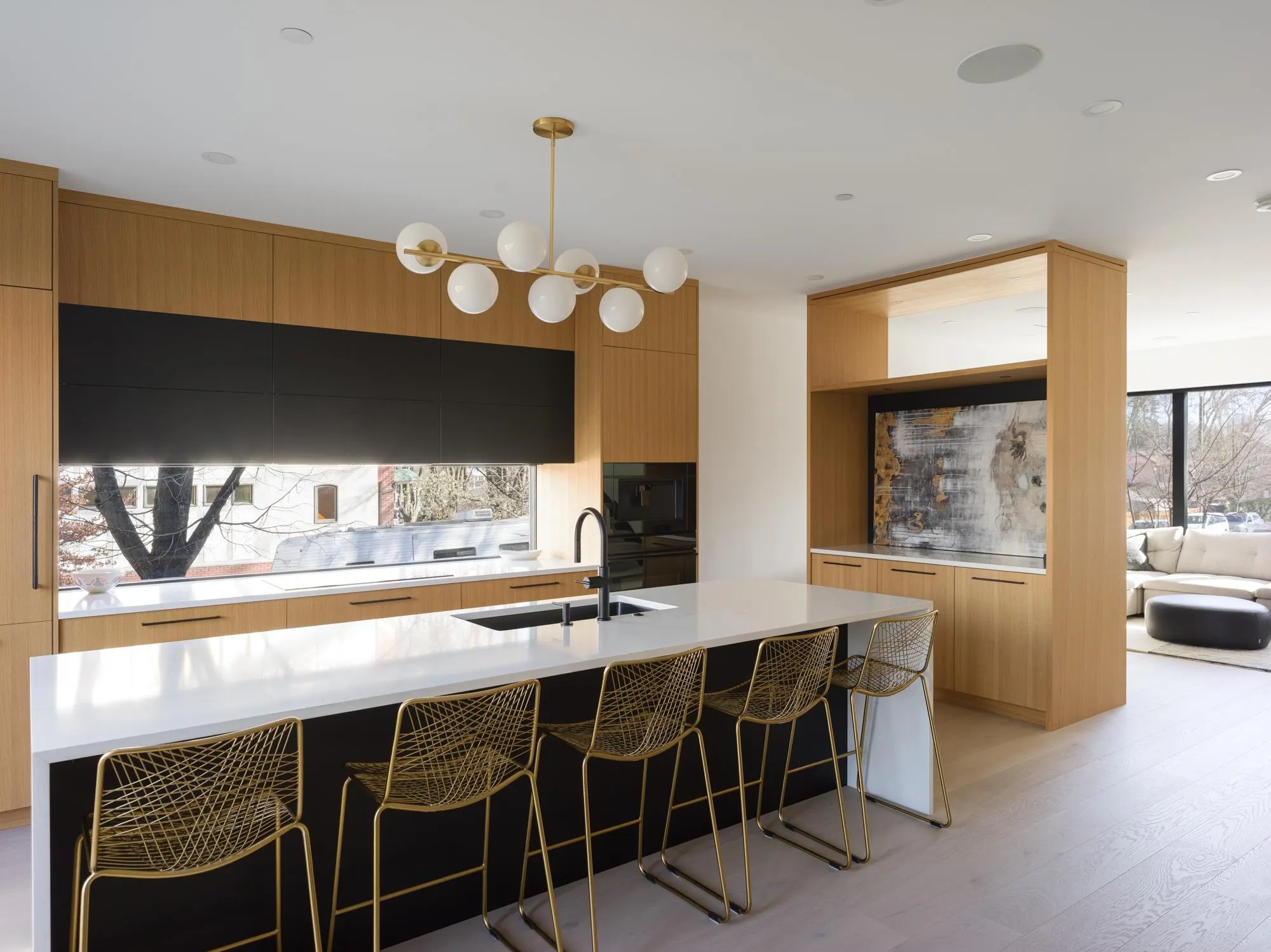 91 East 40th Ave