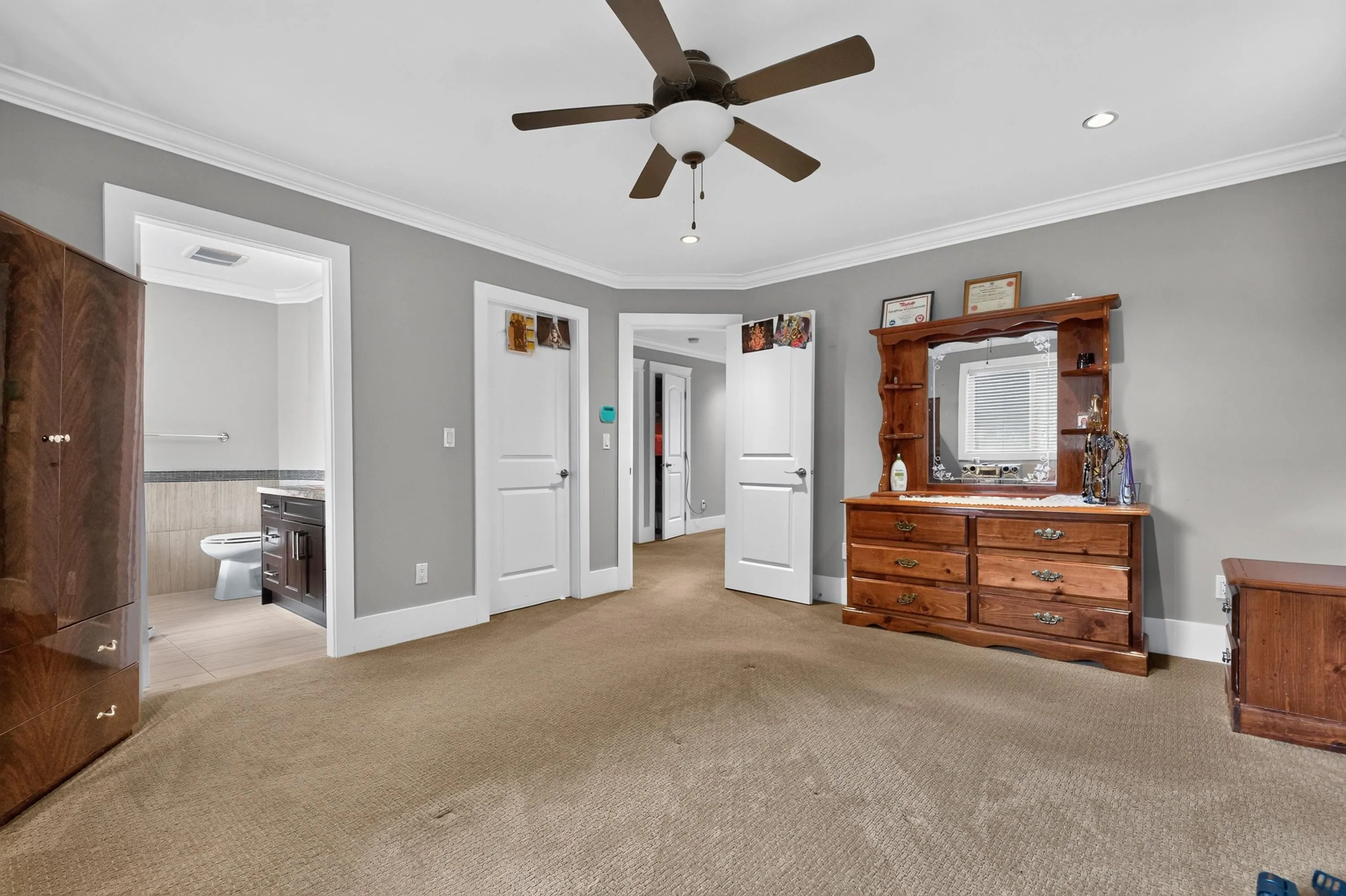 11098 Beverly Drive