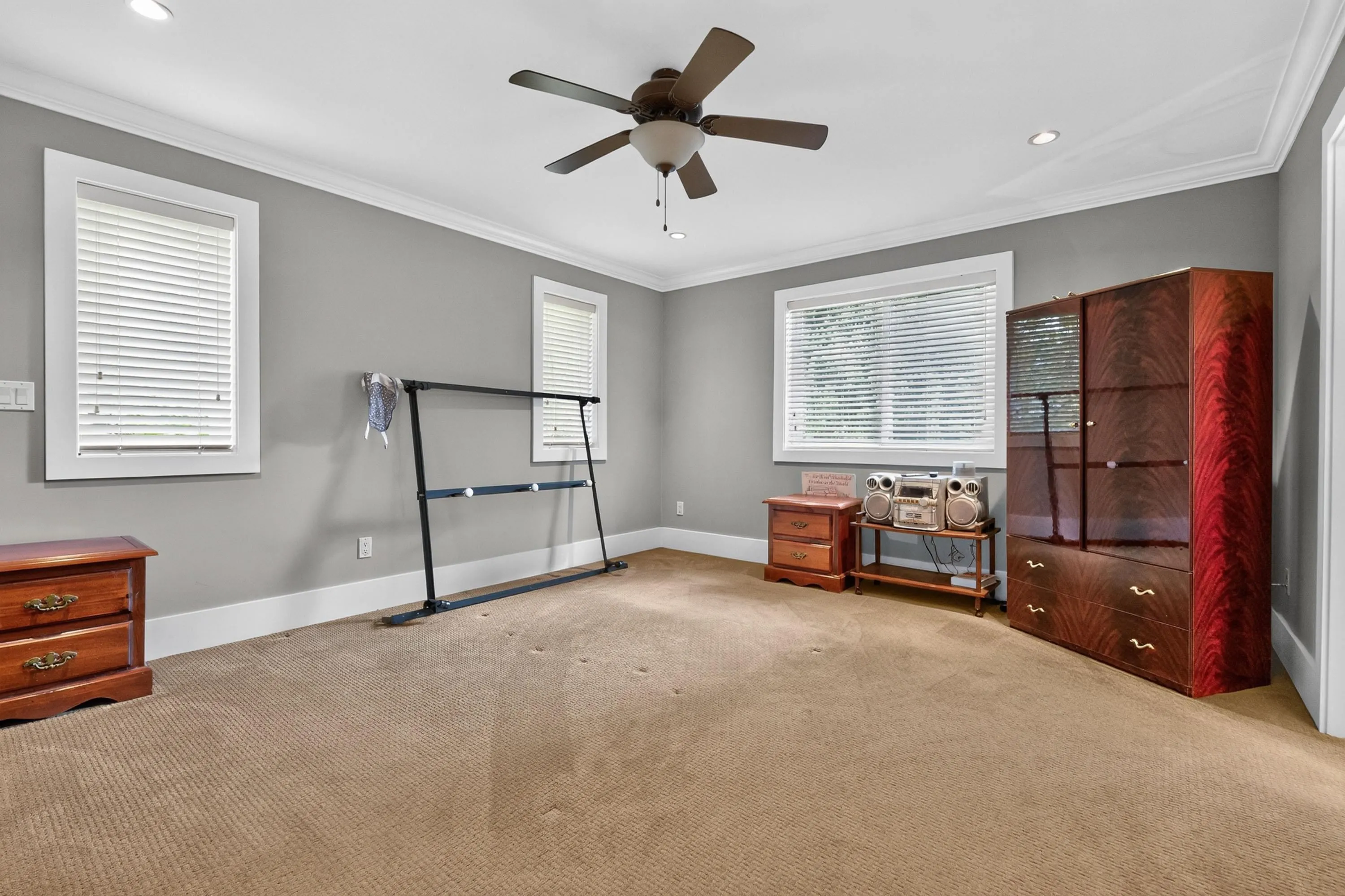 11098 Beverly Drive