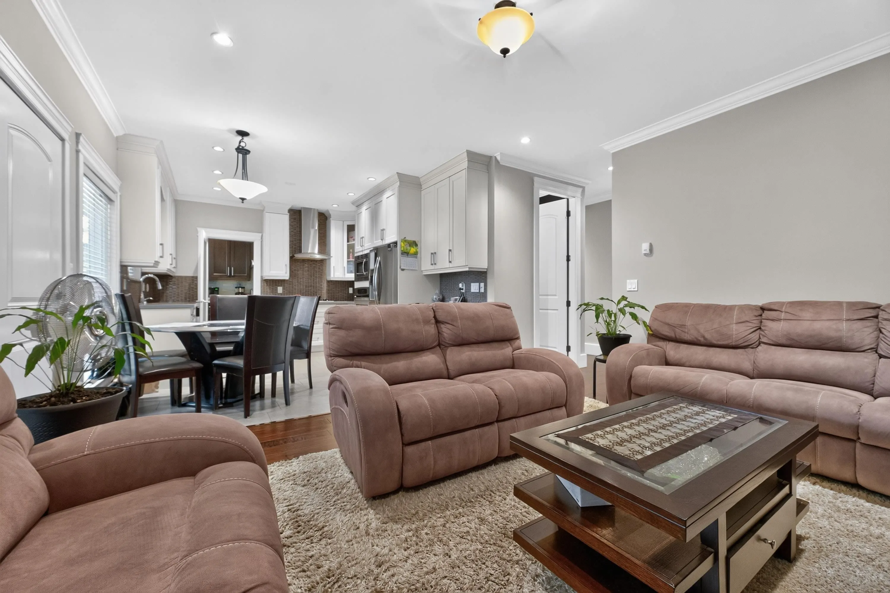 11098 Beverly Drive