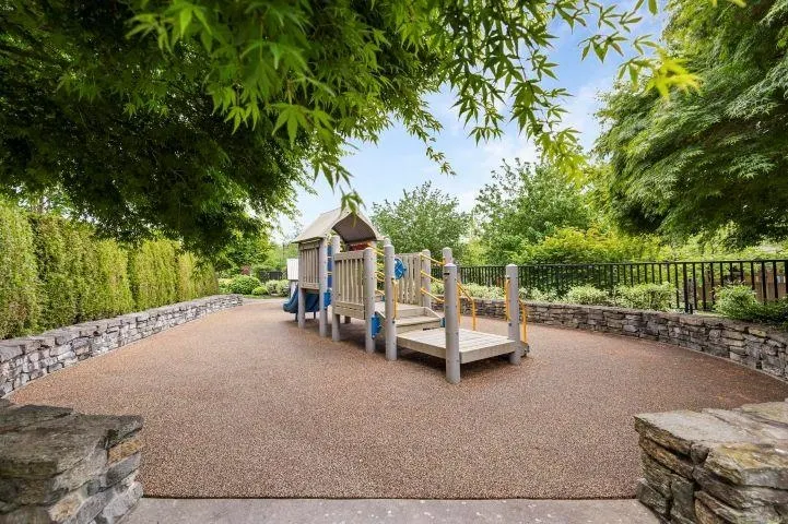 5011 Springs Boulevard ##307