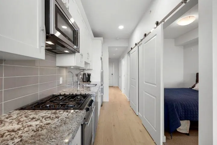 5011 Springs Boulevard ##307