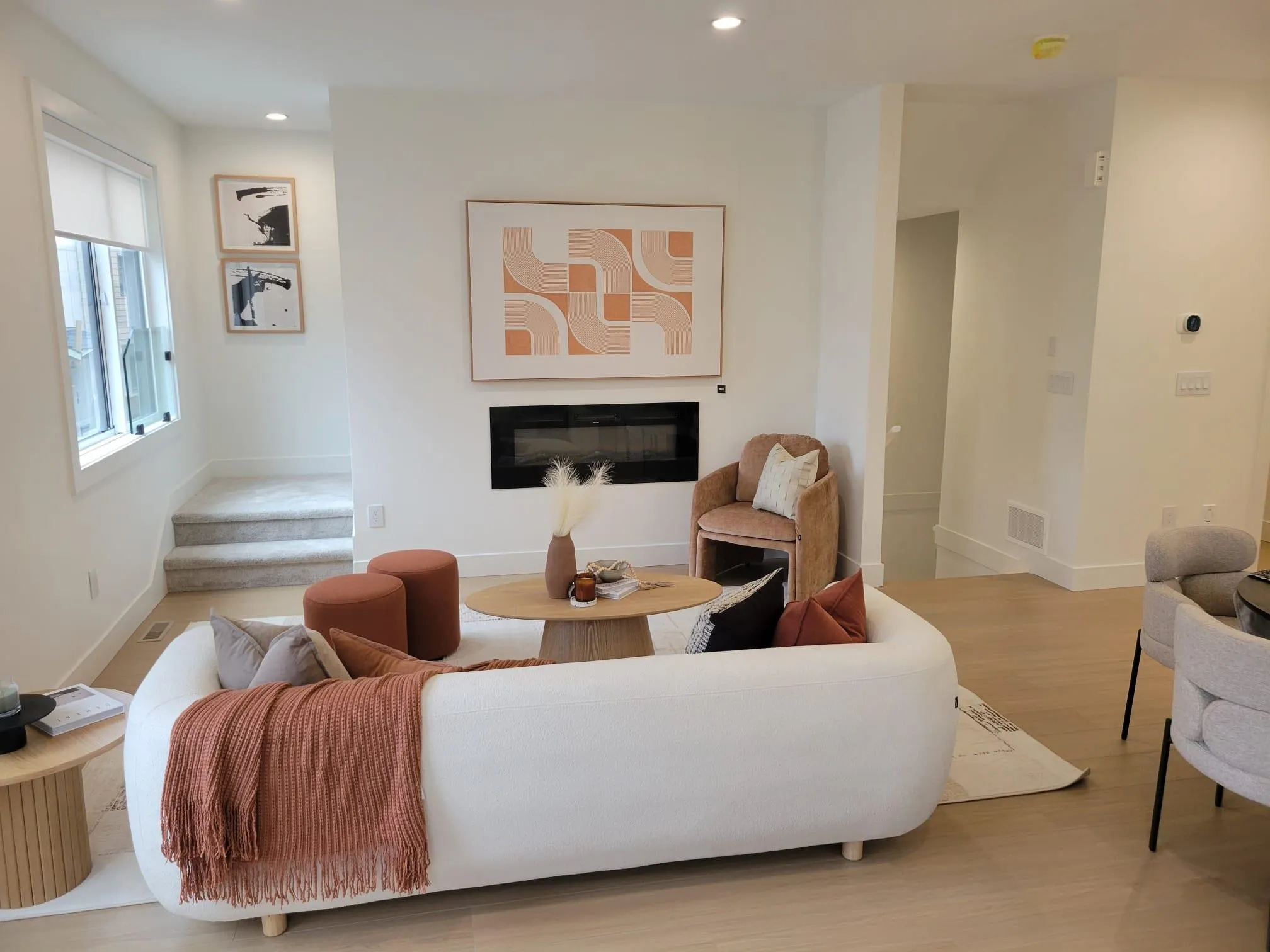 1641 King Crescent #9