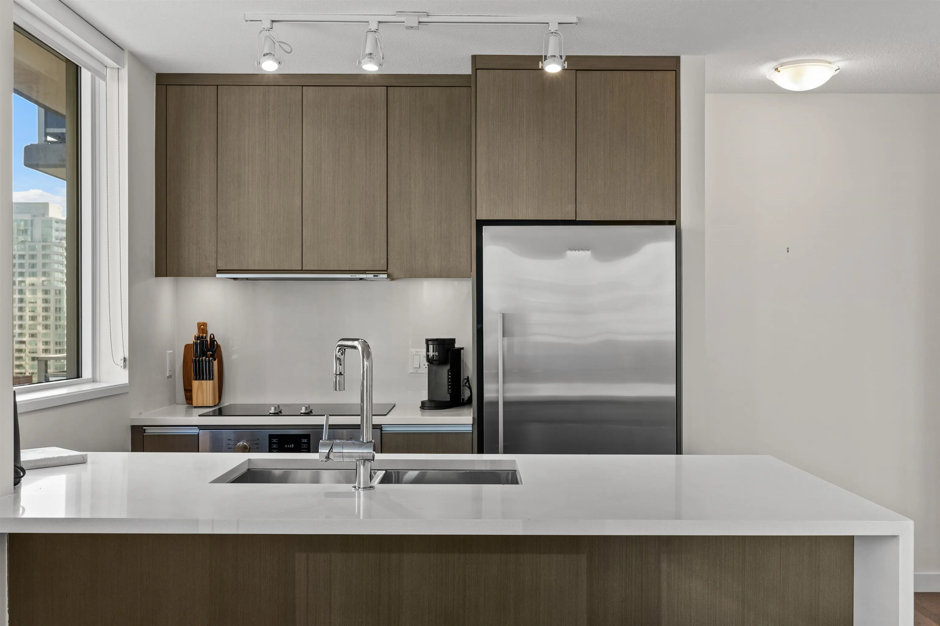 1009 Harwood Street #1203
