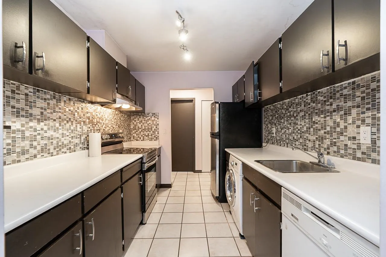 13775 74 Avenue #204