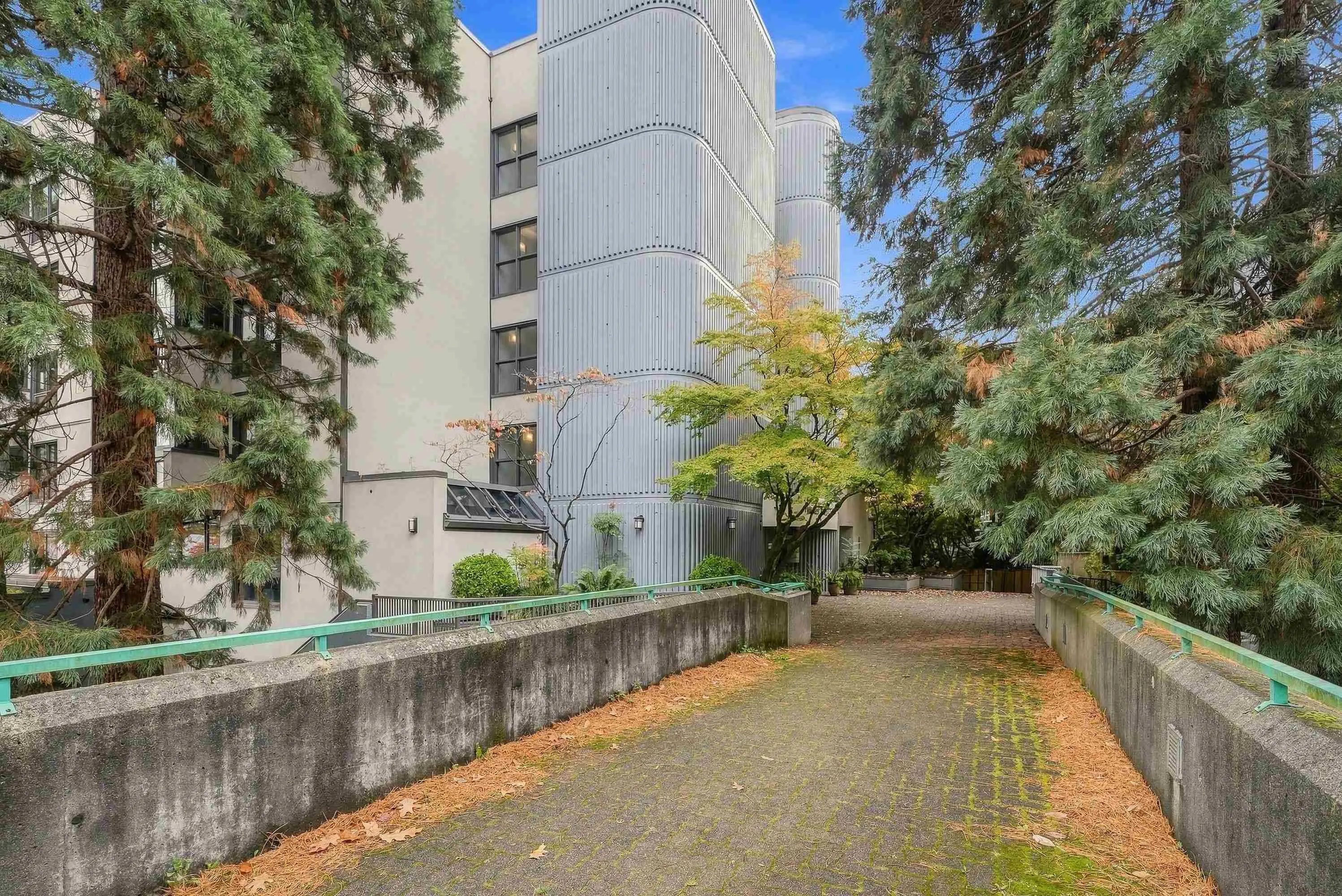 1477 Fountain Way #205