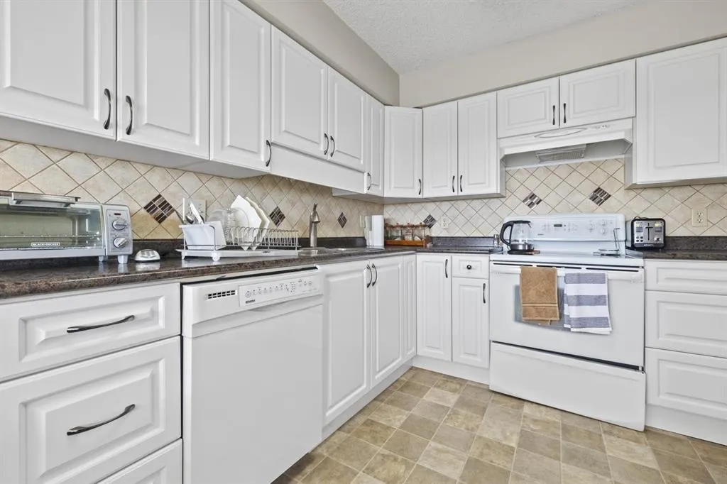 11920 80 Avenue #1501