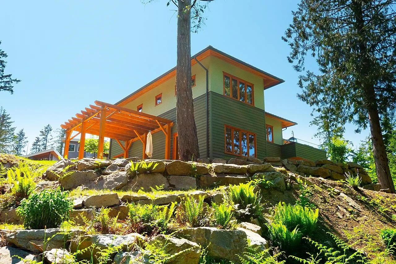 1655 Evergreen Lane