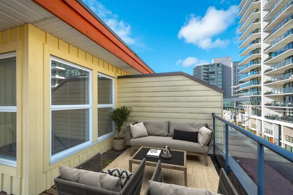 152 E 12th Street #304