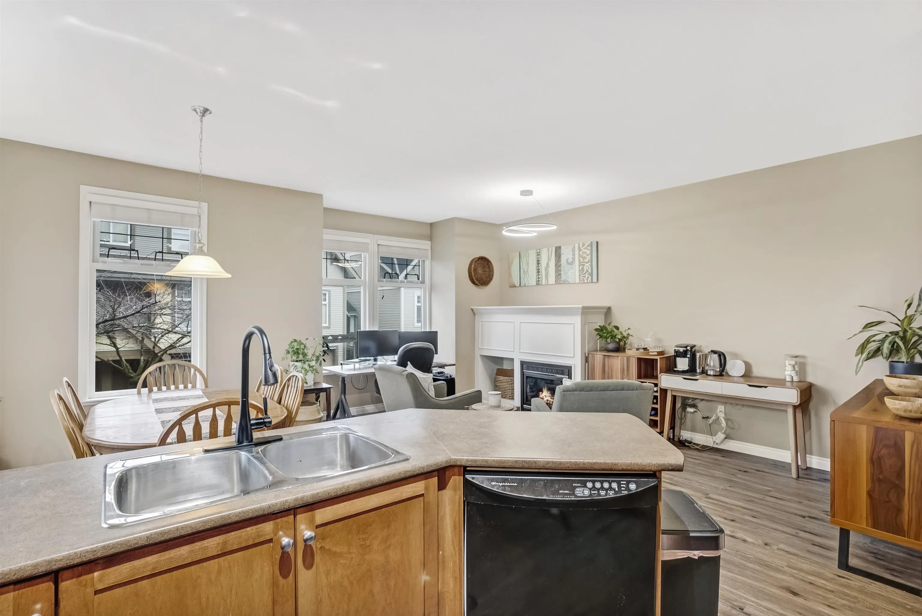 6588 188 Street #5