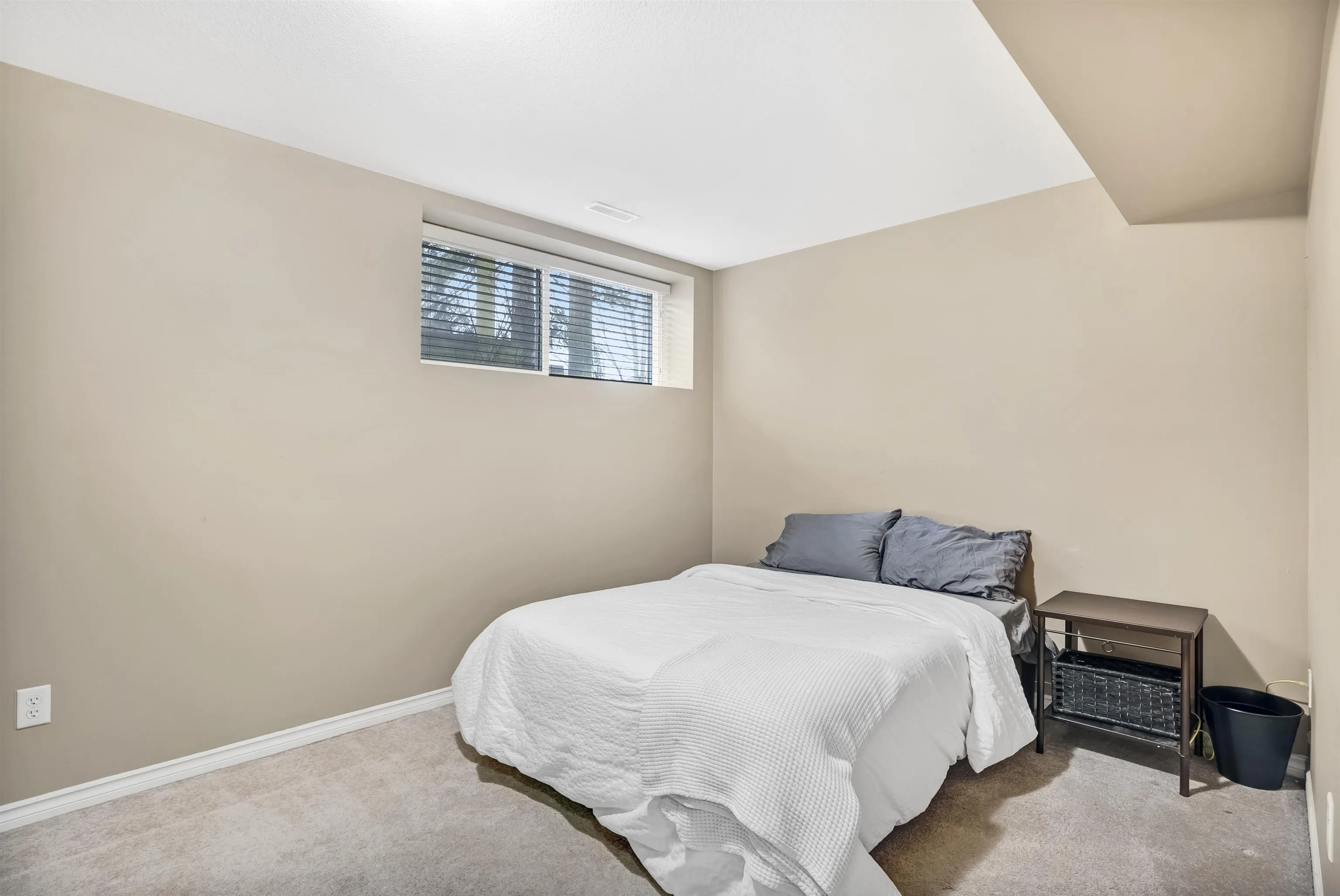 6588 188 Street #5
