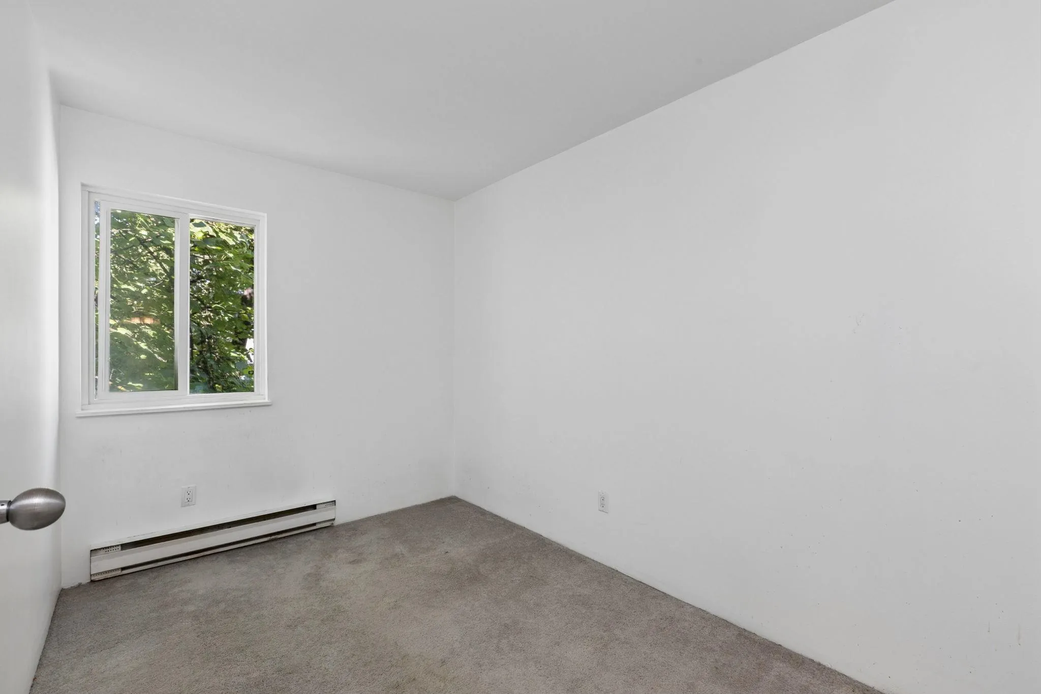 9880 Manchester Drive #405