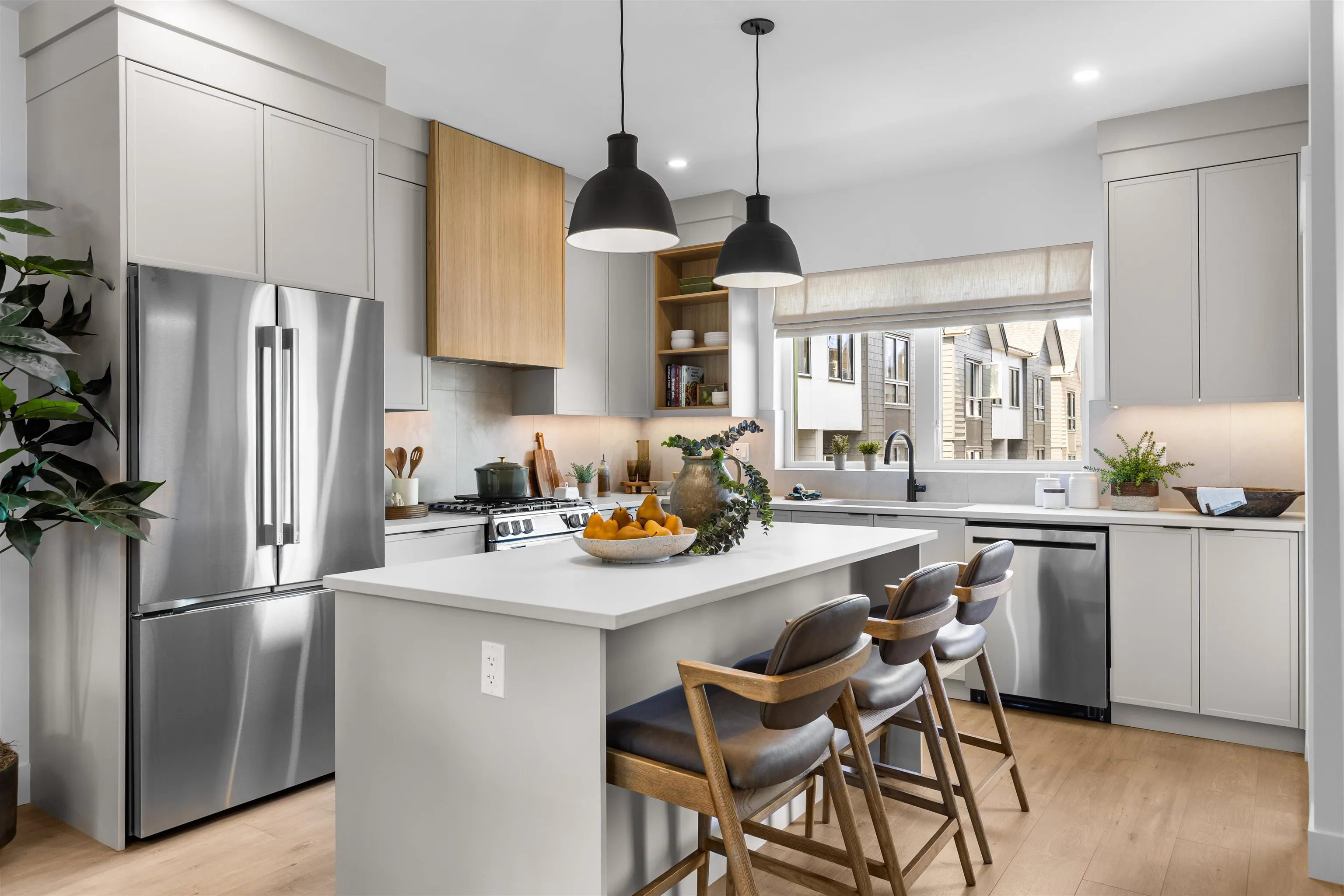 16765 25 Avenue #18