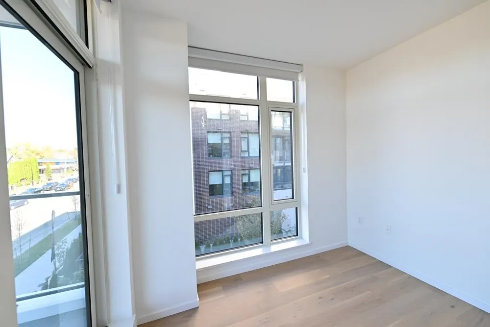 8486 Oak Street #306