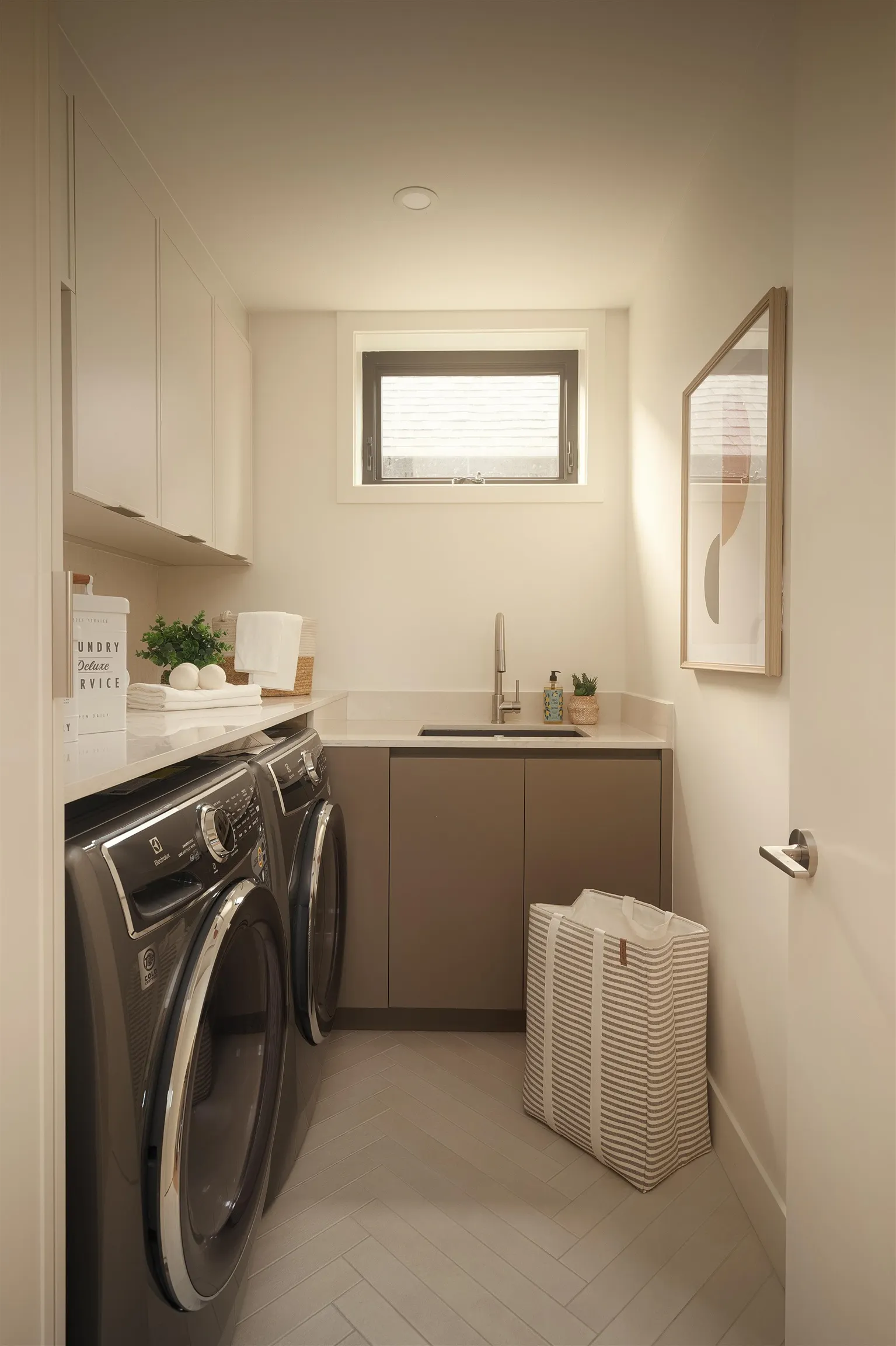 882 E 13 Avenue #2