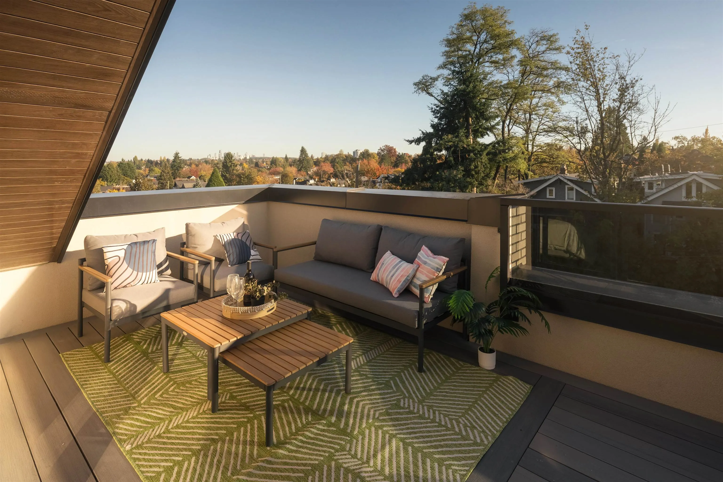 882 E 13 Avenue #2