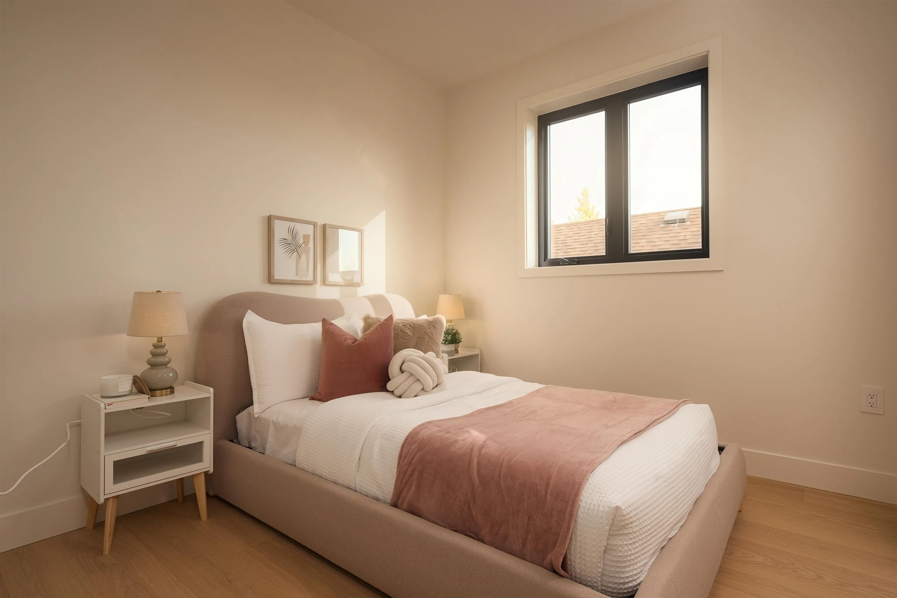 882 E 13 Avenue #2