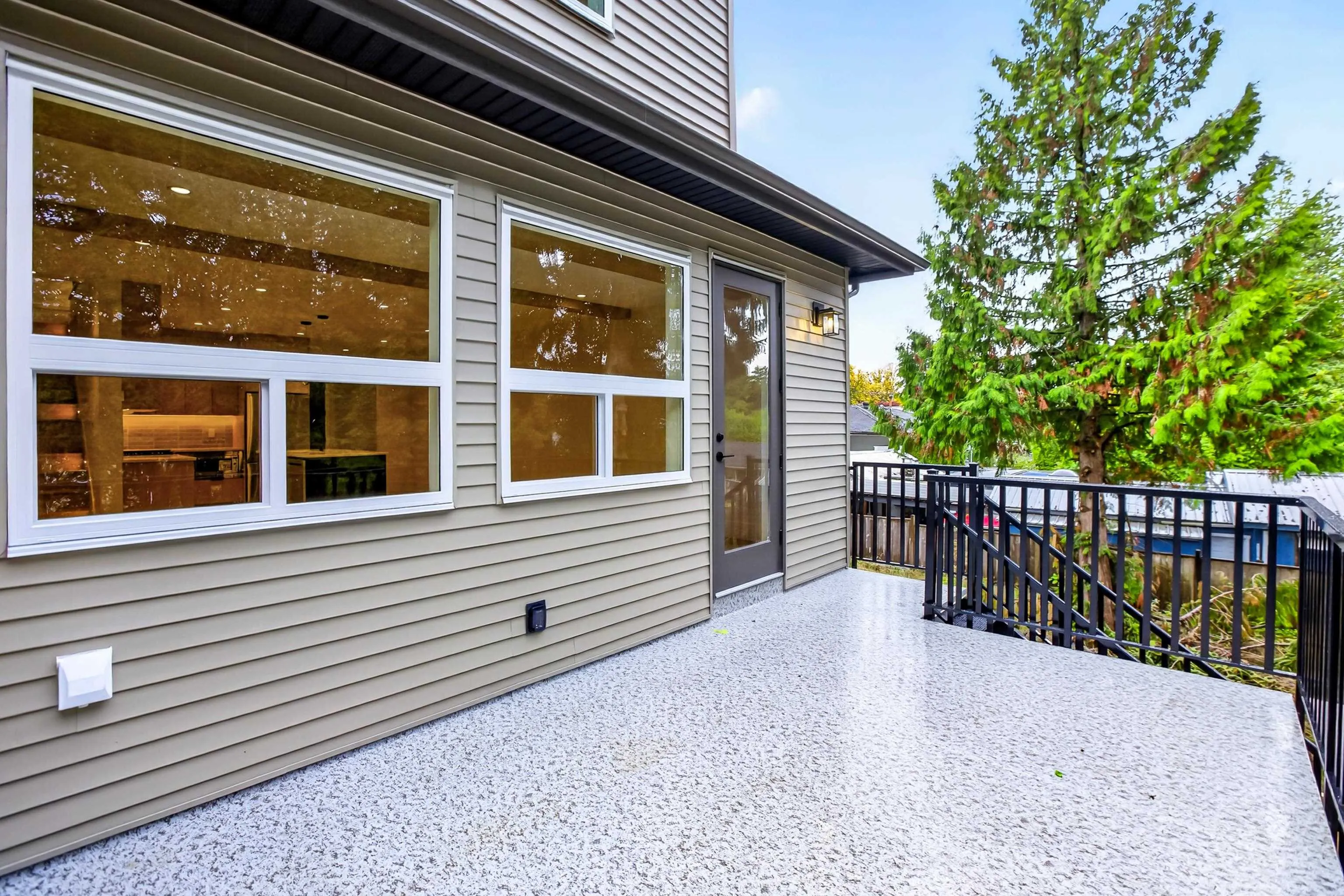 21747 River Road #1
