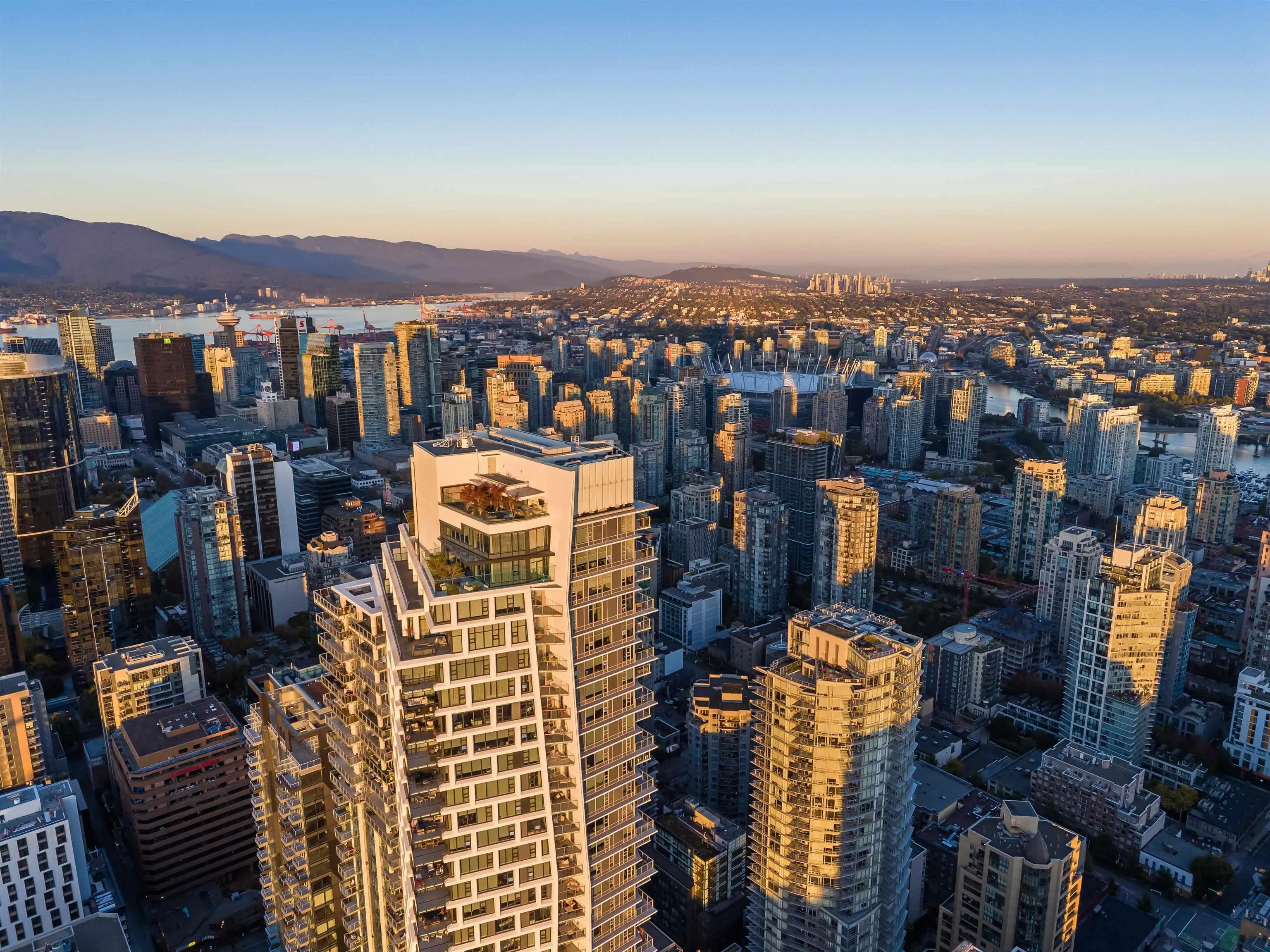 1289 Hornby Street #5602