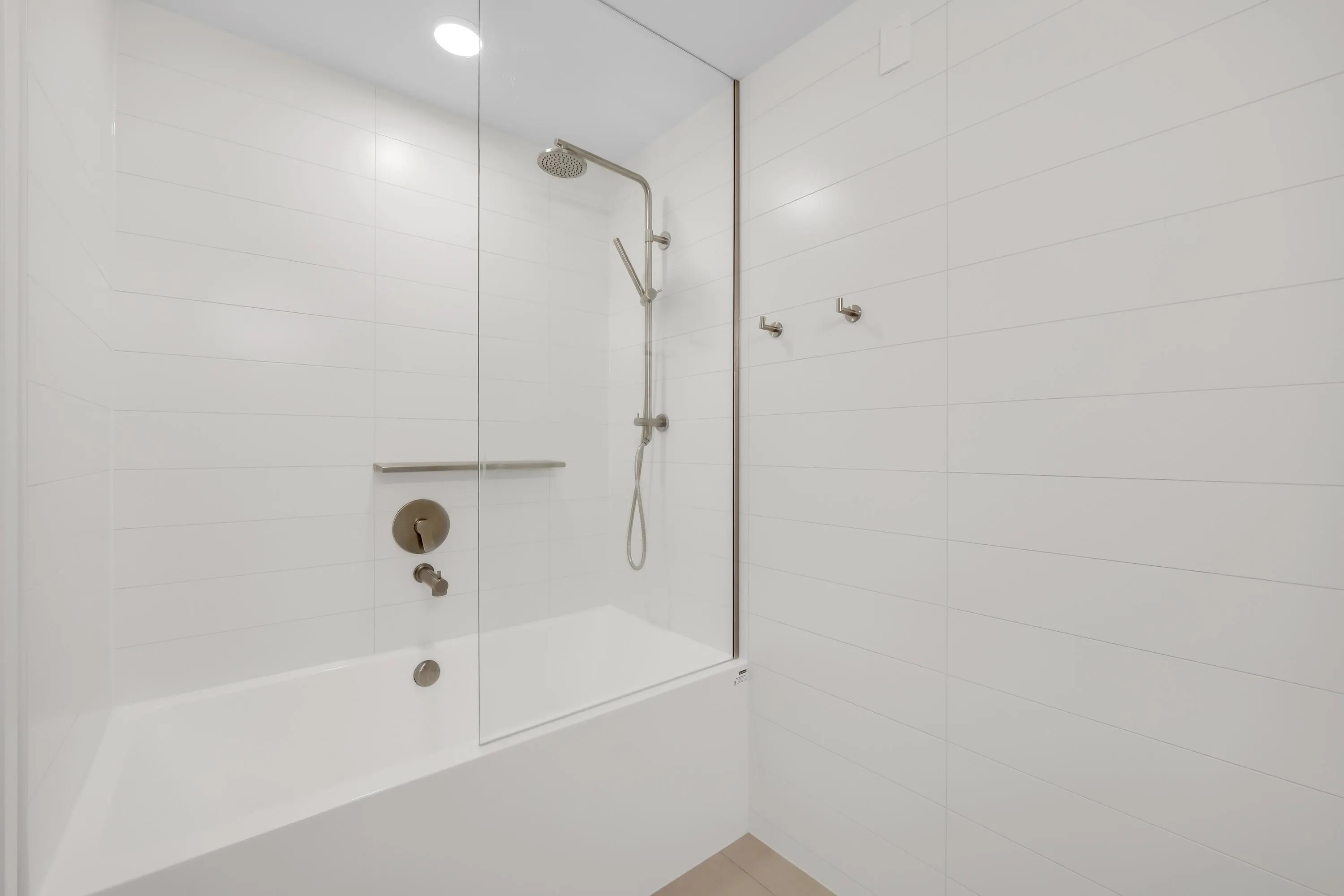 1506 Scott Crescent #205