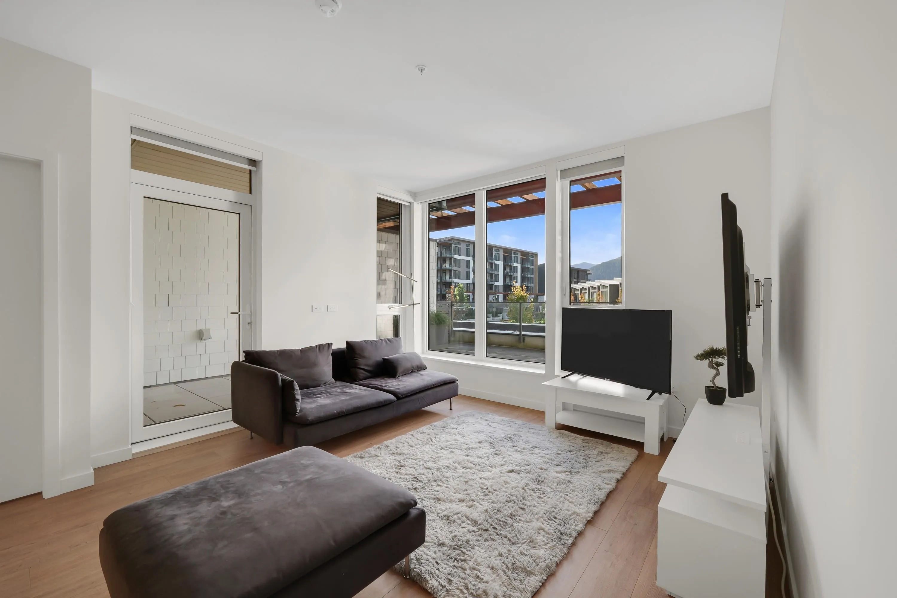 1506 Scott Crescent #205