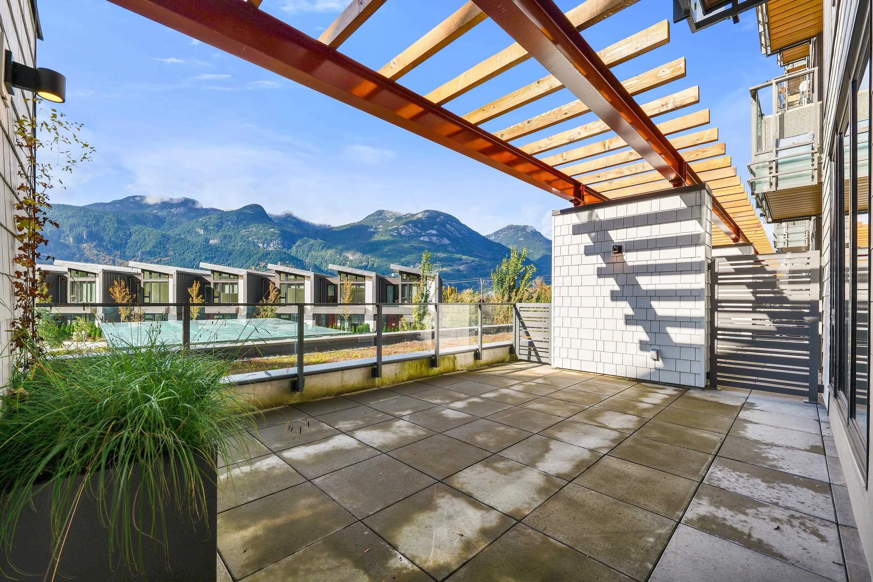 1506 Scott Crescent #205