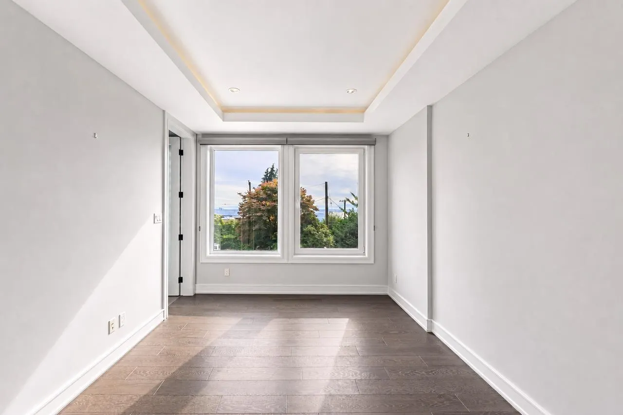 4816 Skyline Drive