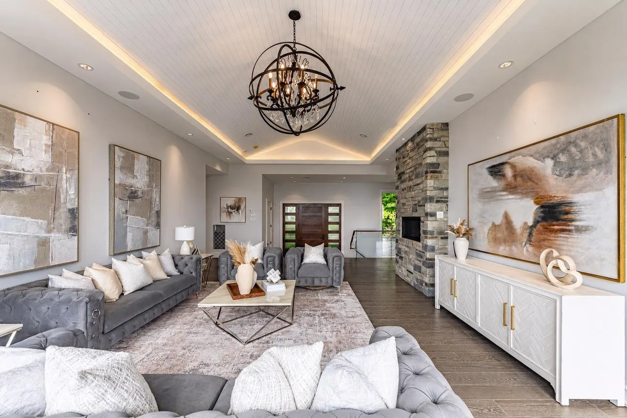 4816 Skyline Drive