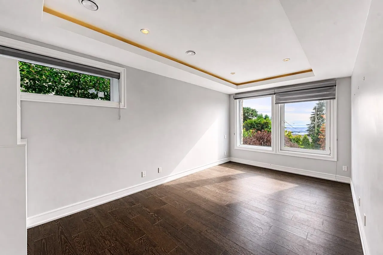 4816 Skyline Drive