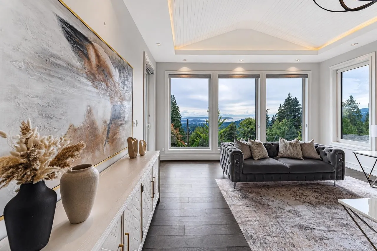 4816 Skyline Drive