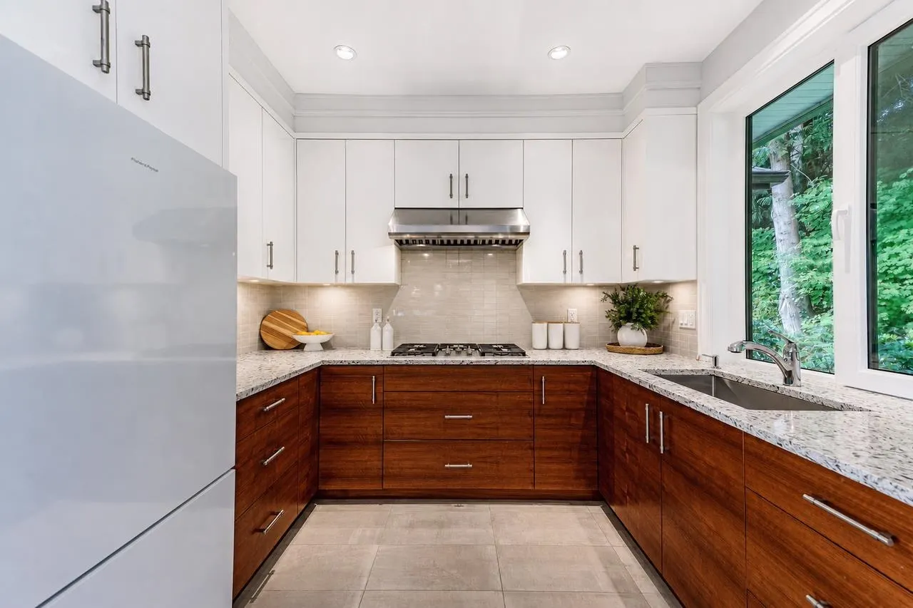 4816 Skyline Drive