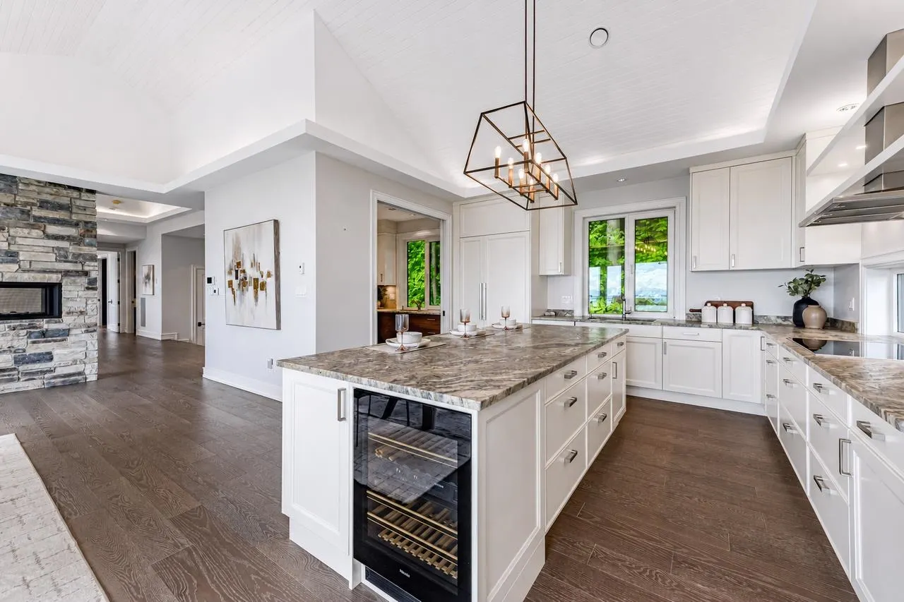 4816 Skyline Drive