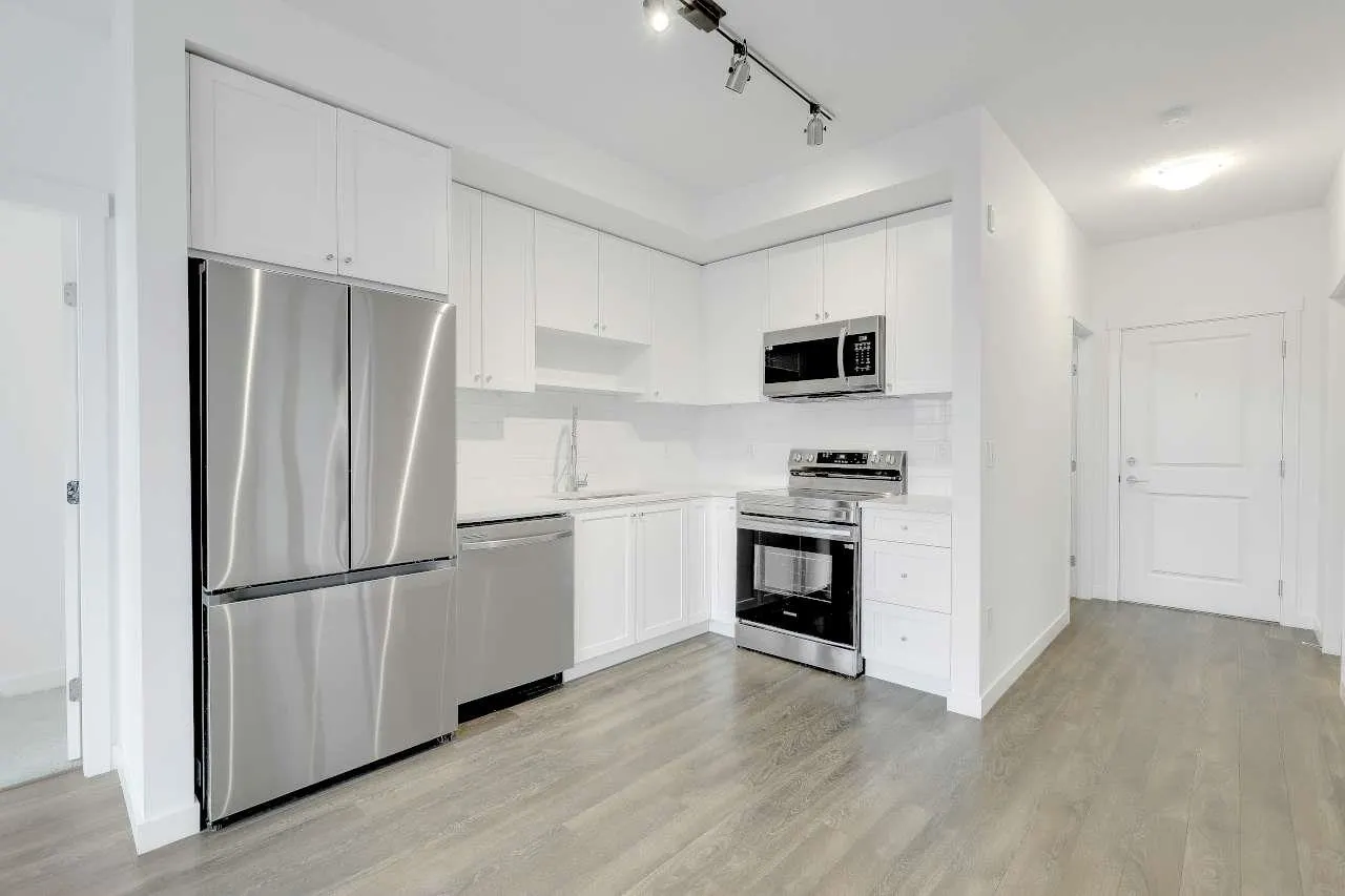 15738 85 Avenue #427