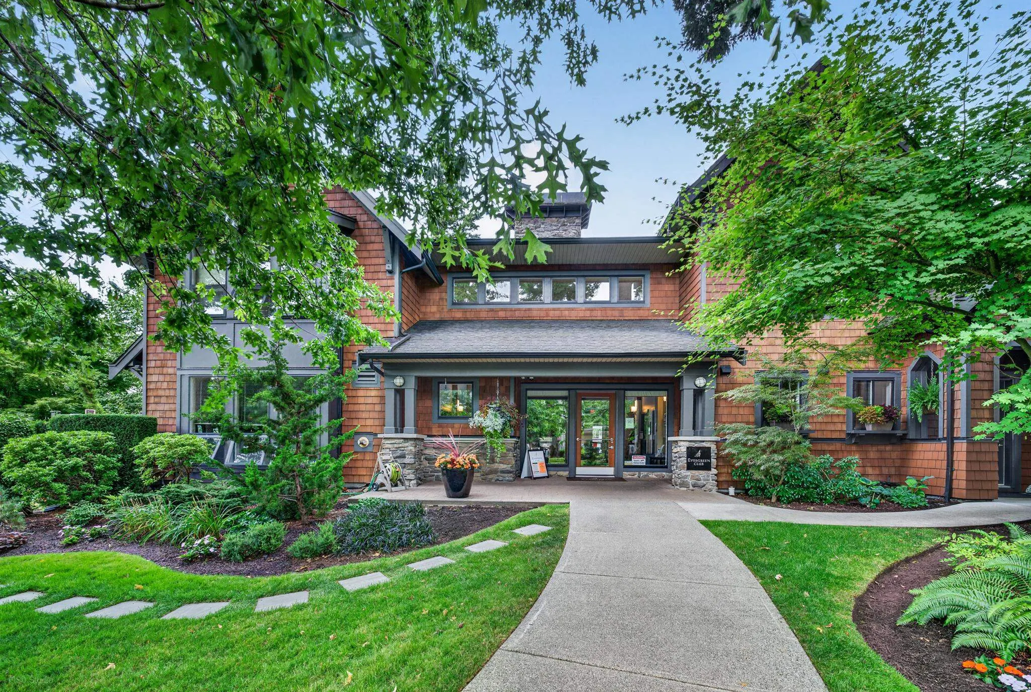 2738 158 Street #4