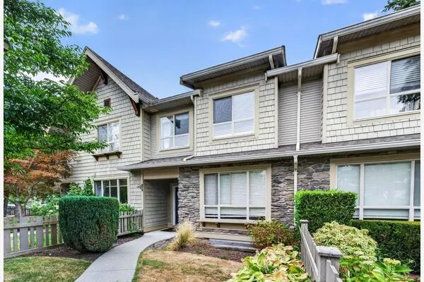 2738 158 Street #4