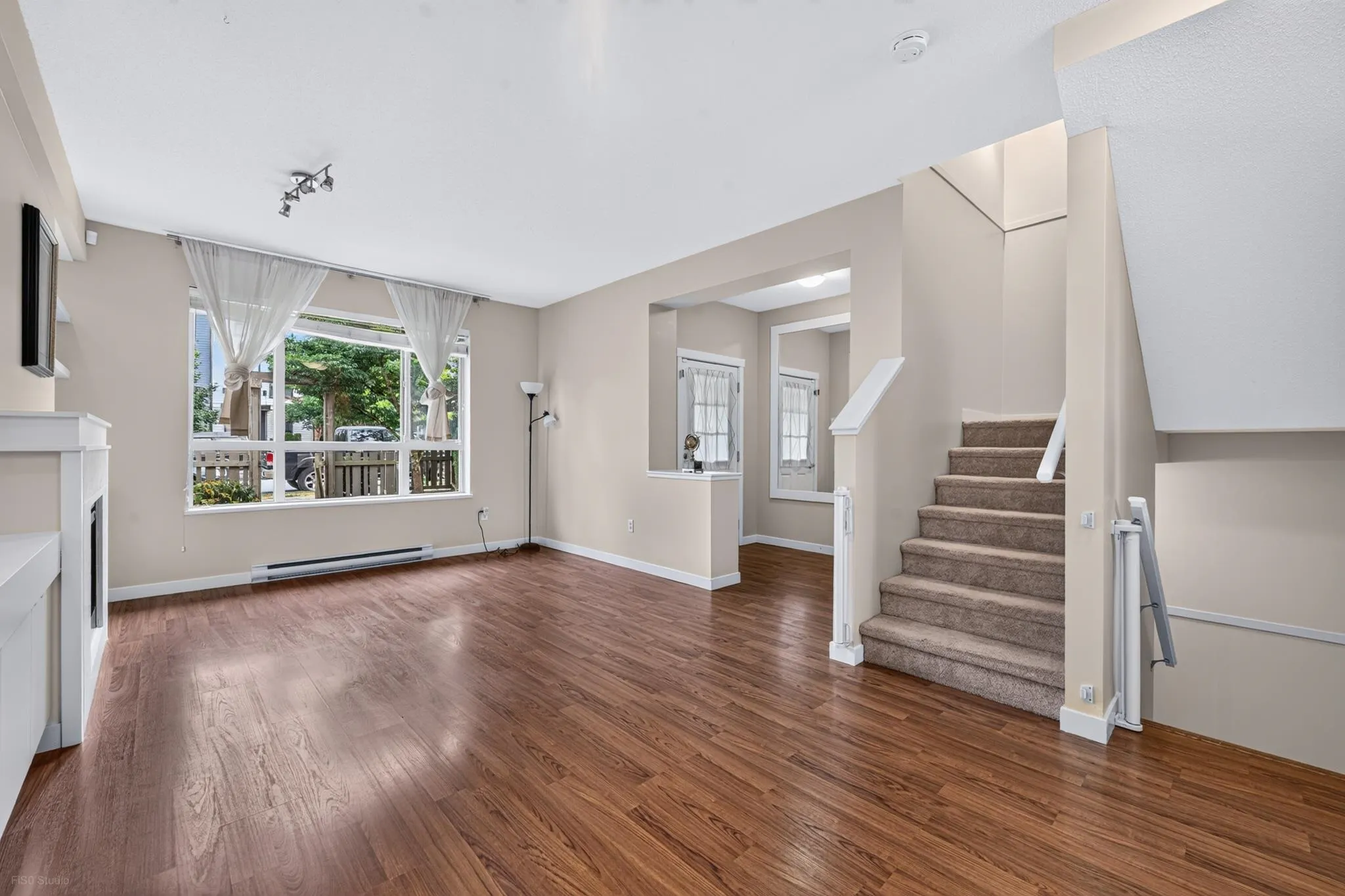 2738 158 Street #4